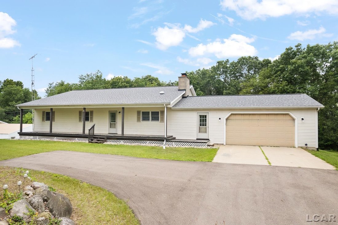House in Gregory, Michigan, United States 2 - 18309795