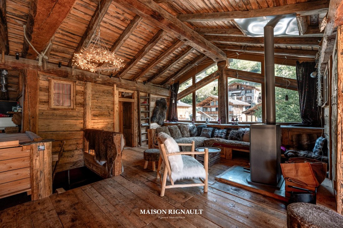 Chalet in Montvalezan, Auvergne-Rhône-Alpes, France 2 - 18315347