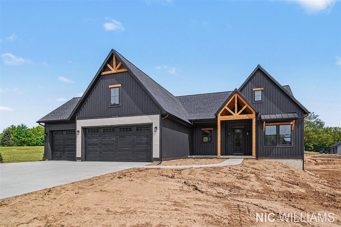 House in Alto, Michigan, United States 4 - 18308954