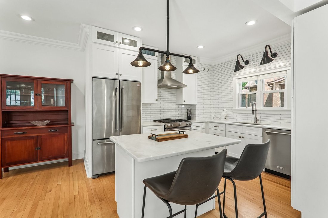 House in Downers Grove, Illinois, United States 4 - 18313749