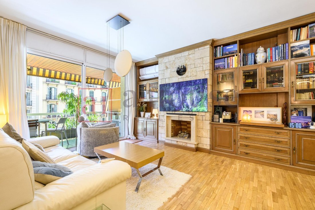 Apartment in Eixample, Barcelona, Spain 4 - 18313090