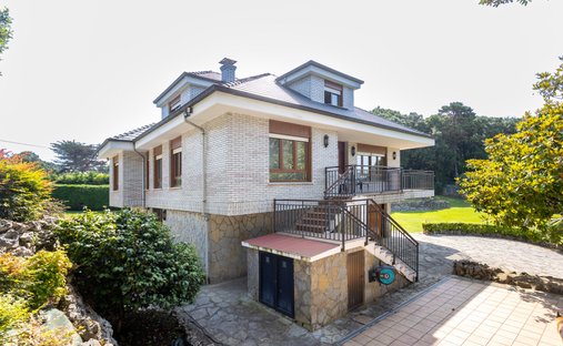 Casa a Arnuero, Cantabria, Spagna 1