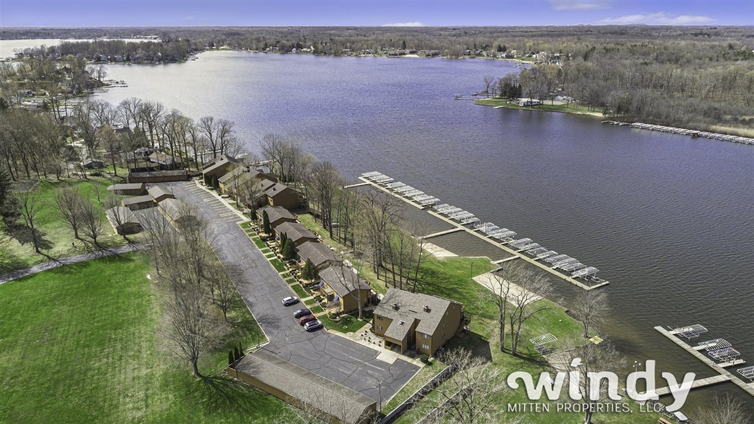Condo in Watervliet, Michigan, United States 3 - 18309384