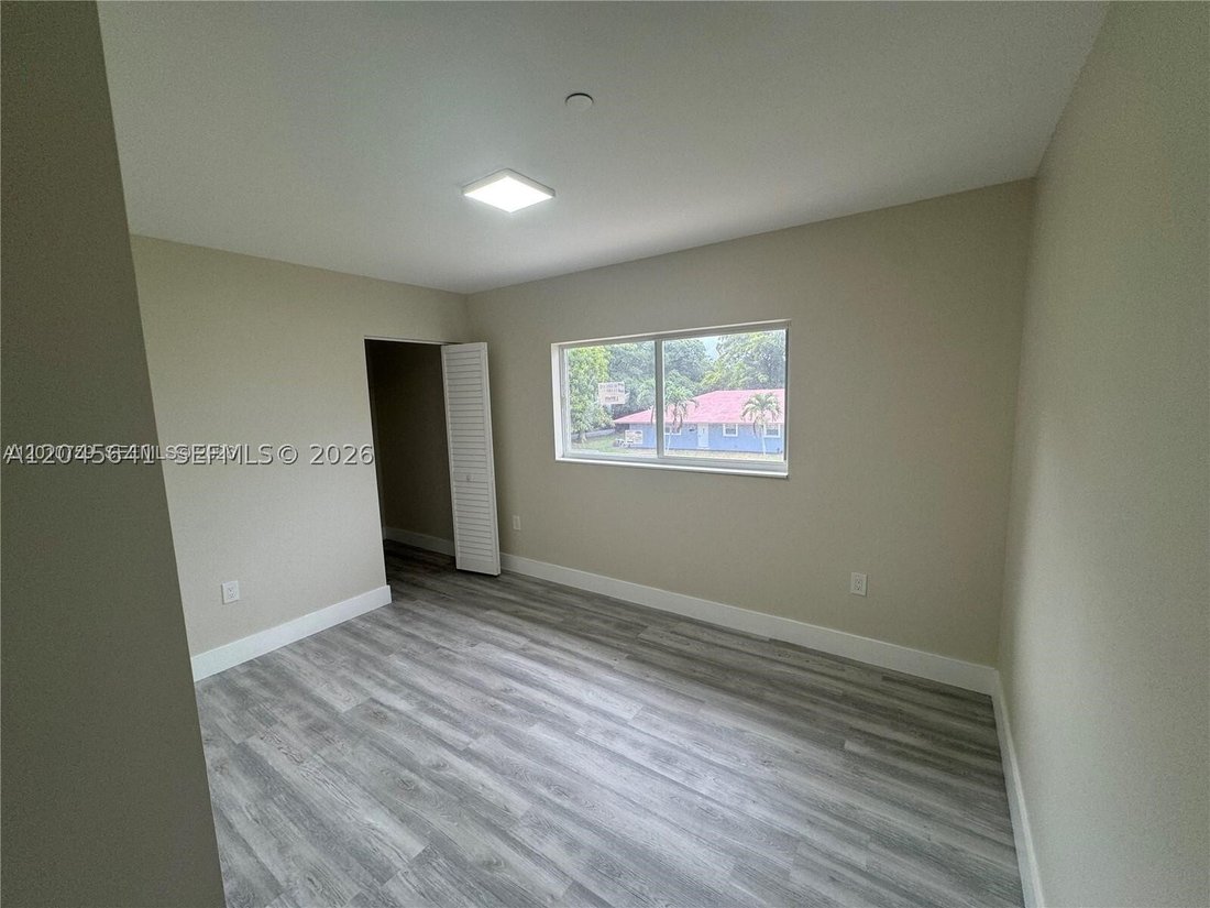 Miami Gardens, Florida, United States 5 - 18313000