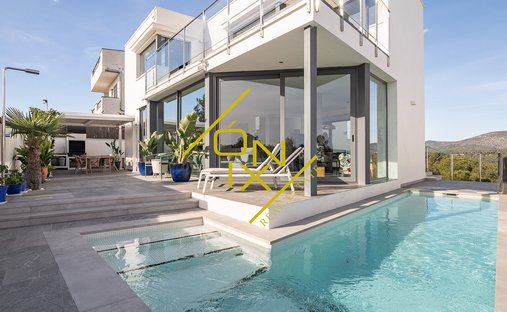 Chalet in Sitges, Katalonien, Spanien 1