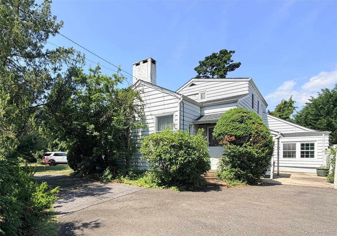 House in West Islip, New York, United States 3 - 18314127