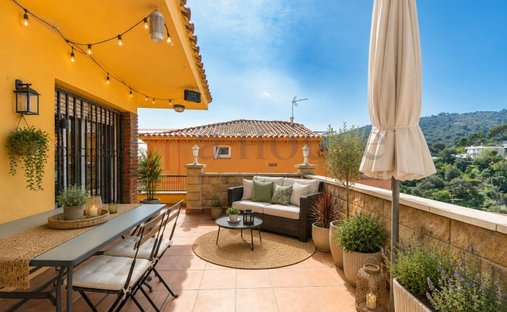Chalet in Horta-Guinardó, Barcelona, Spain 1