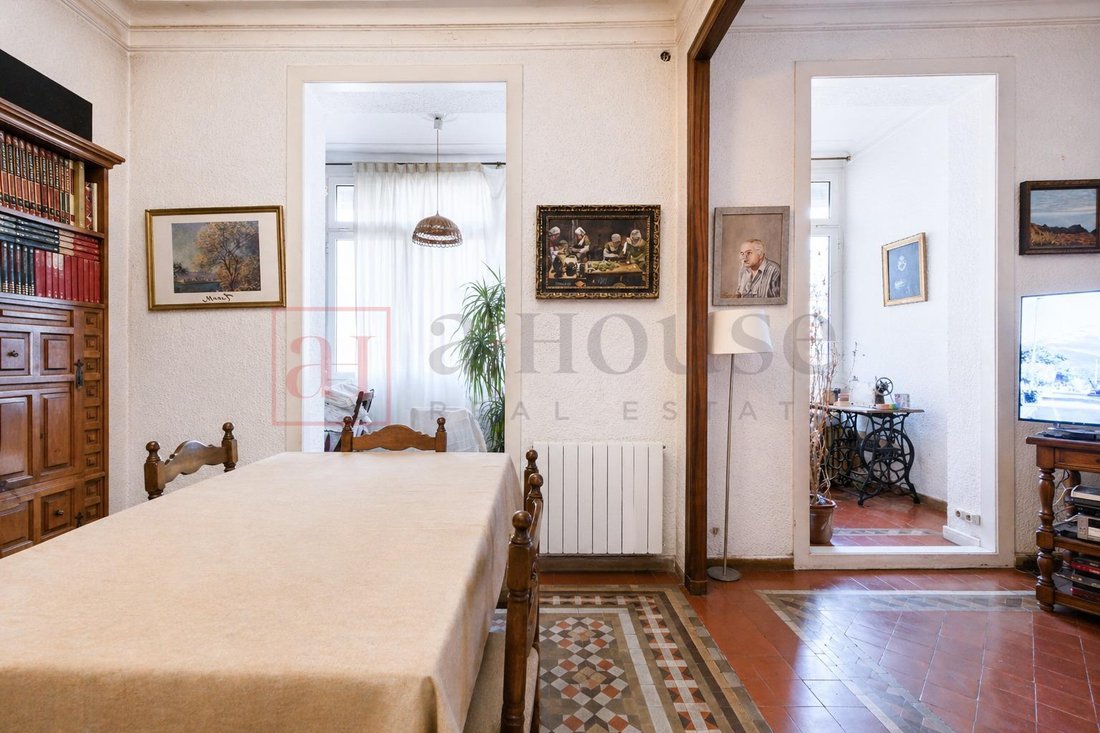 Apartment in Eixample, Barcelona, Spain 3 - 18314397