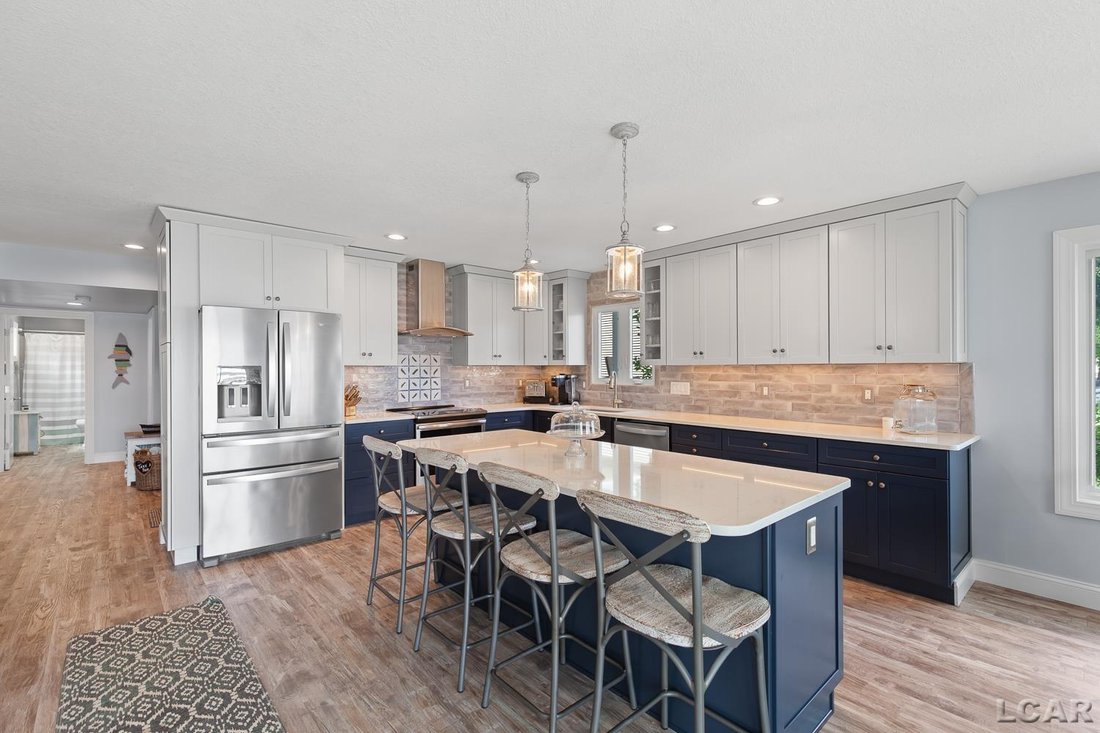 House in Addison, Michigan, United States 4 - 18309359