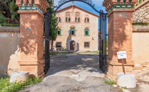 Finca a Sant Pere de Ribes, Catalogna, Spagna 1