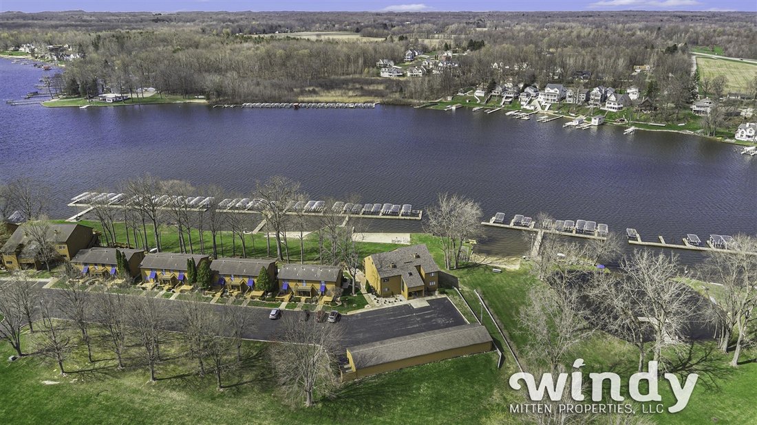 Condo in Watervliet, Michigan, United States 4 - 18309384