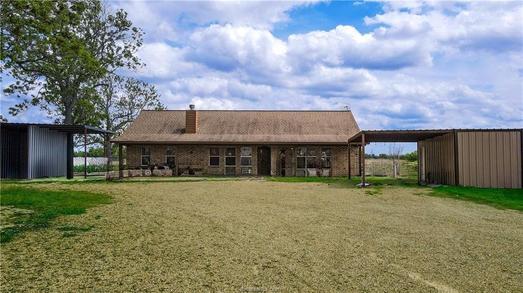 House in Caldwell, Texas, United States 3 - 18313944