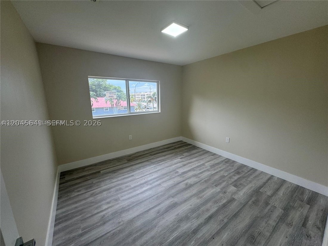Miami Gardens, Florida, United States 4 - 18313000