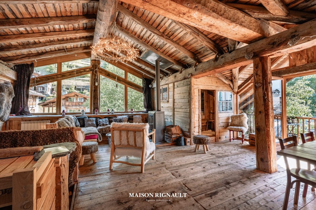 Chalet in Montvalezan, Auvergne-Rhône-Alpes, France 1 - 18315347