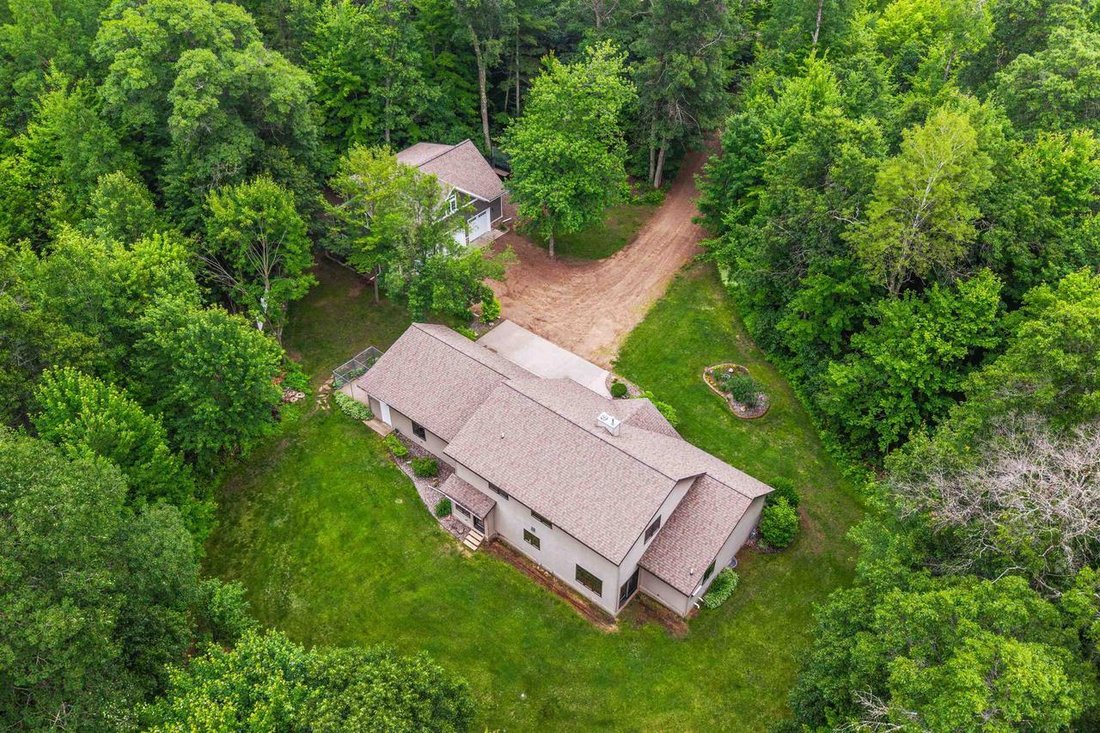 House in Tomahawk, Wisconsin, United States 2 - 18312153