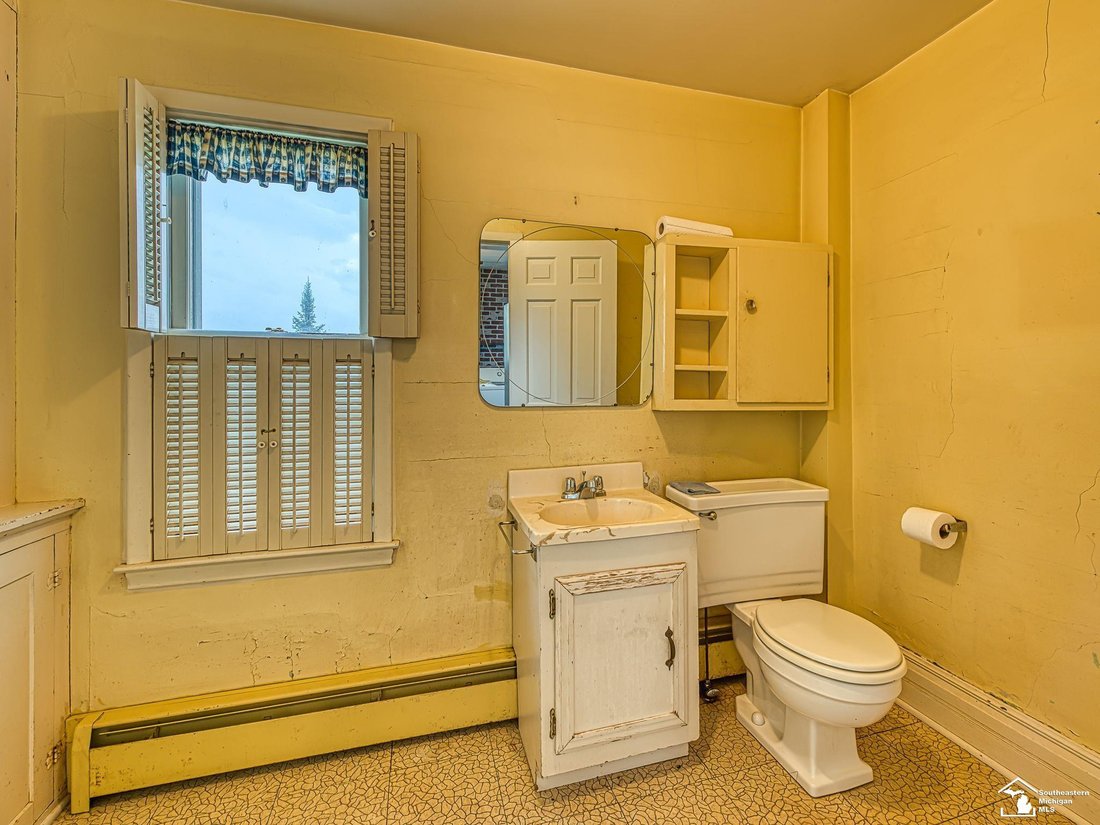 House in Newport, Michigan, United States 5 - 18308802