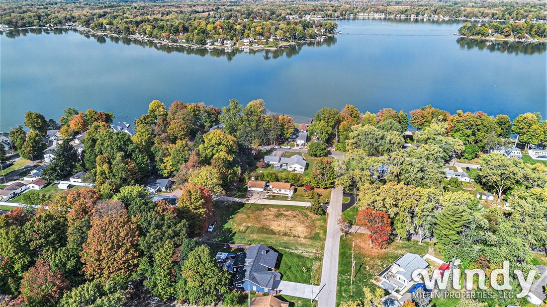 House in Watervliet, Michigan, United States 4 - 18309561