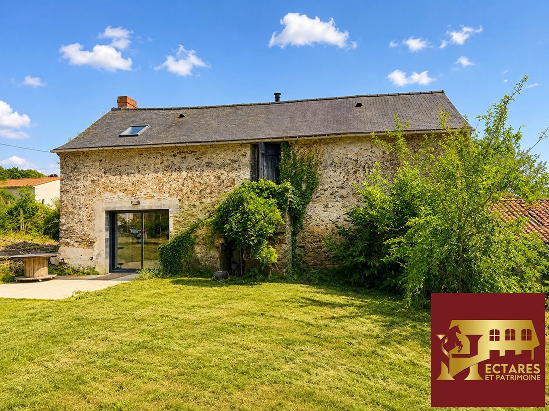 Villa in Mauves-sur-Loire, Pays de la Loire, France 2 - 18314543