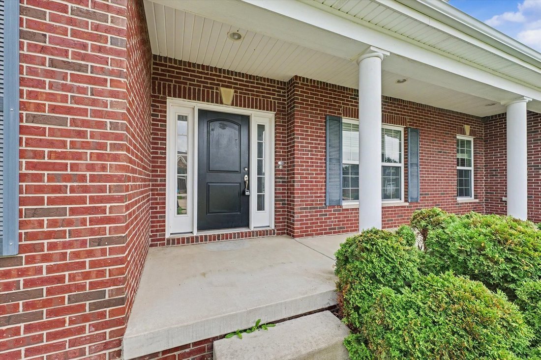 House in Savoy, Illinois, United States 5 - 18313471