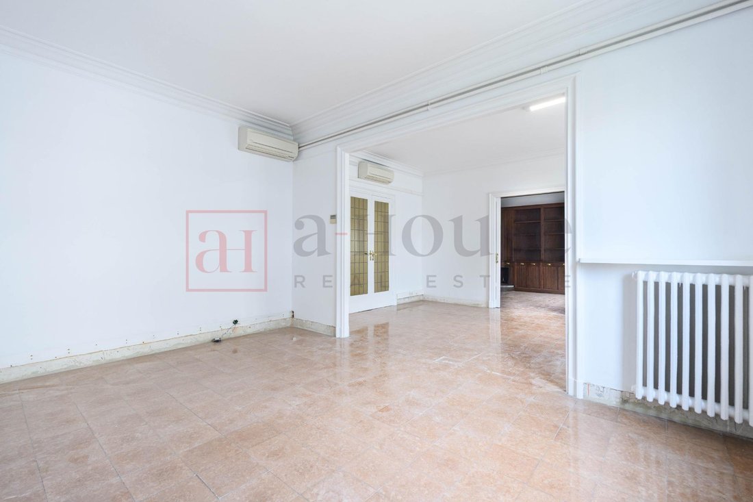 Apartment in Eixample, Barcelona, Spain 4 - 18313511