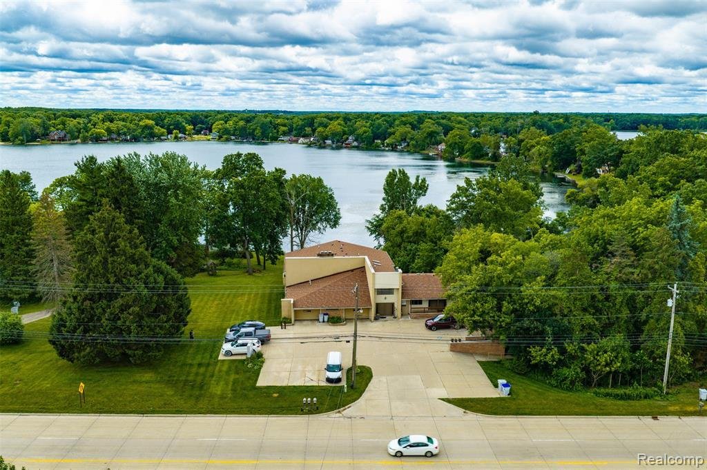 House in Township of Hamburg, Michigan, United States 3 - 18309682