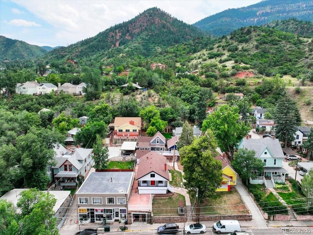 Manitou Springs, Colorado, United States 1 - 18313237