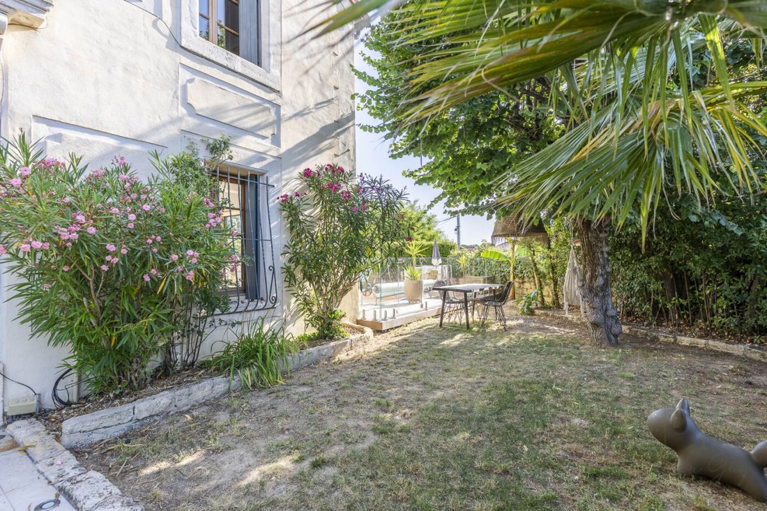 Villa in Centre Ville, Castries, France 1 - 18312909