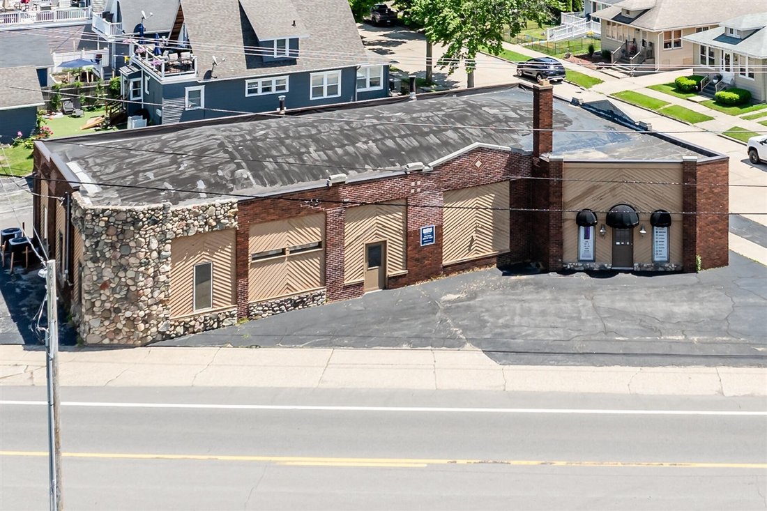 St. Joseph, Michigan, United States 2 - 18308737