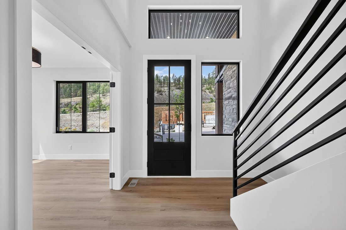 House in Kelowna, British Columbia, Canada 4 - 18311367