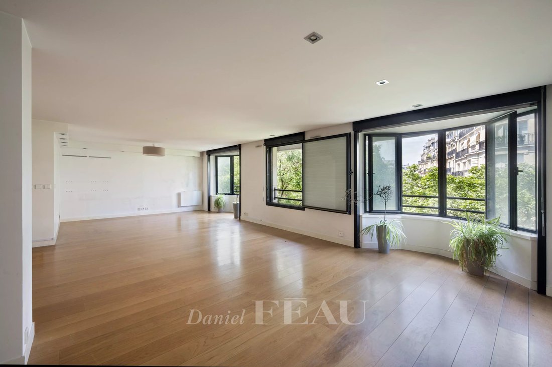 Apartment in Auteuil Sud, Paris 16e Arrondissement, Paris 2 - 18310178