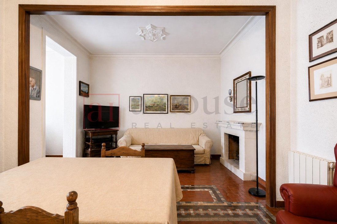 Apartment in Eixample, Barcelona, Spain 5 - 18314397