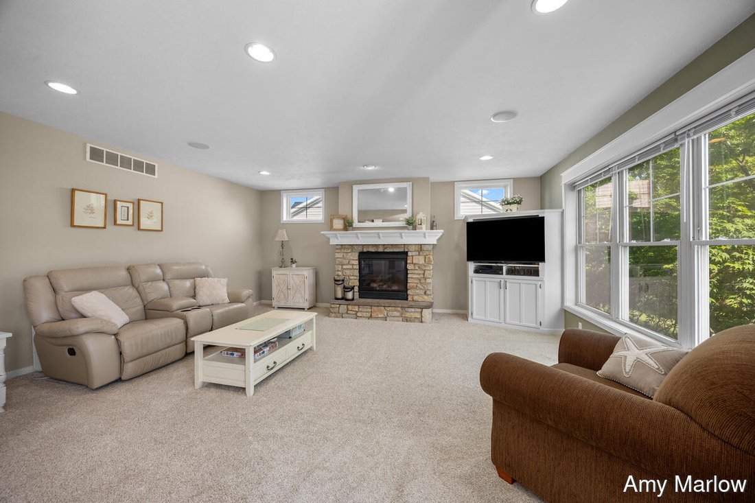 House in Byron Center, Michigan, United States 5 - 18307760