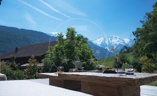 Chalet in Saint-Gervais-les-Bains, Auvergne-Rhône-Alpes, France 1