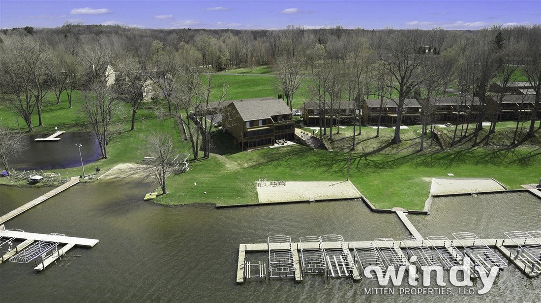 Condo in Watervliet, Michigan, United States 2 - 18309384