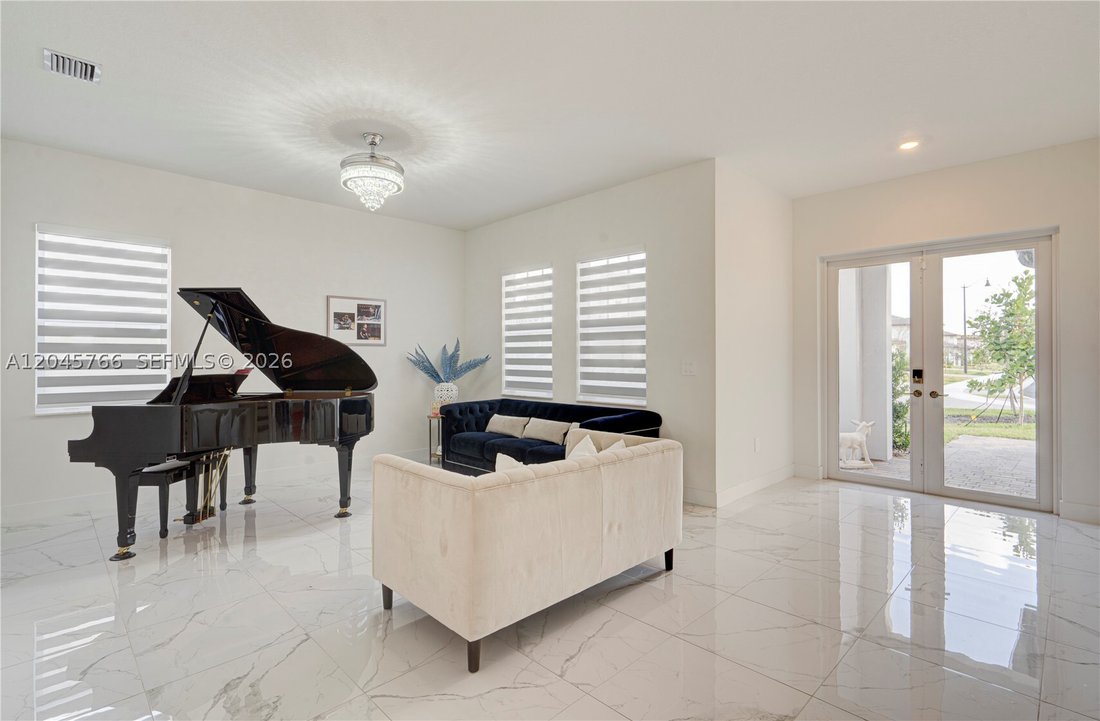 House in Davie, Florida, United States 3 - 18313113