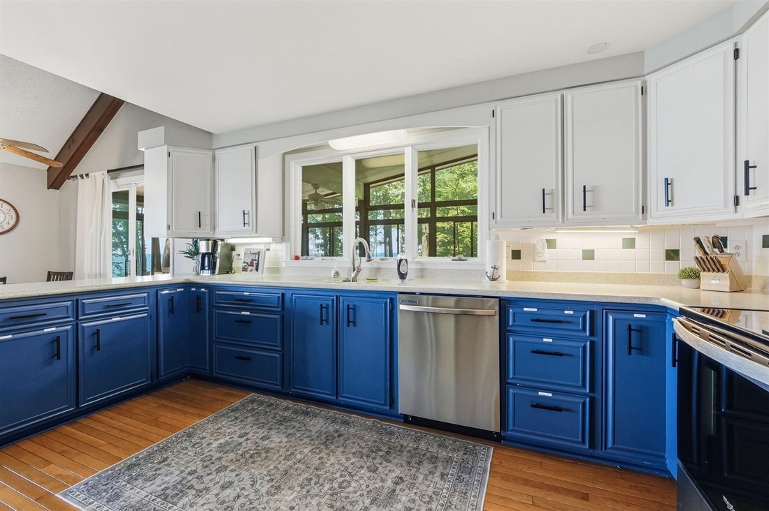 House in Manistee, Michigan, United States 3 - 18309347