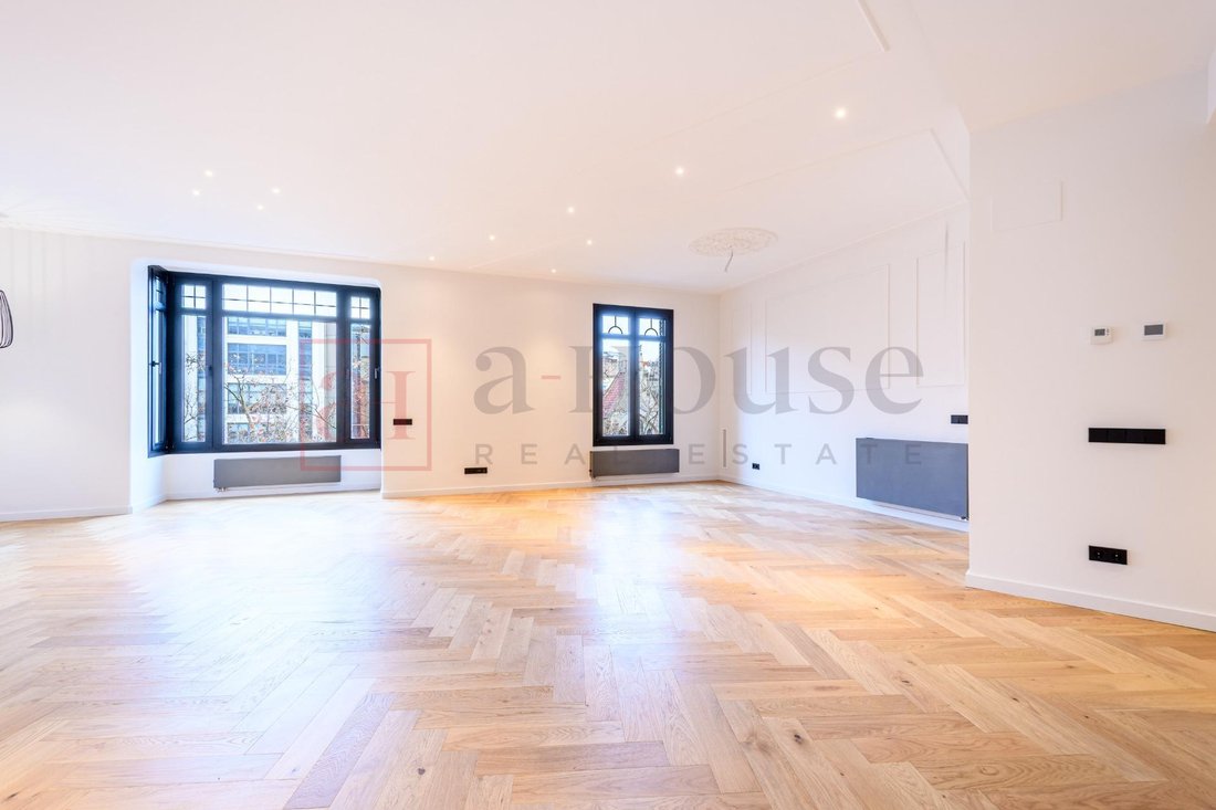 Apartment in Eixample, Barcelona, Spain 1 - 18312923