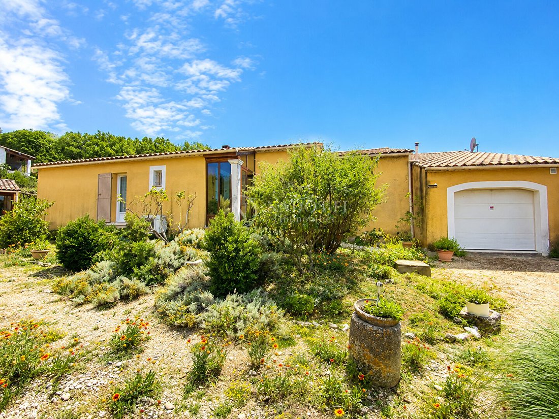 House in Apt, Provence-Alpes-Côte d'Azur, France 2 - 18312489