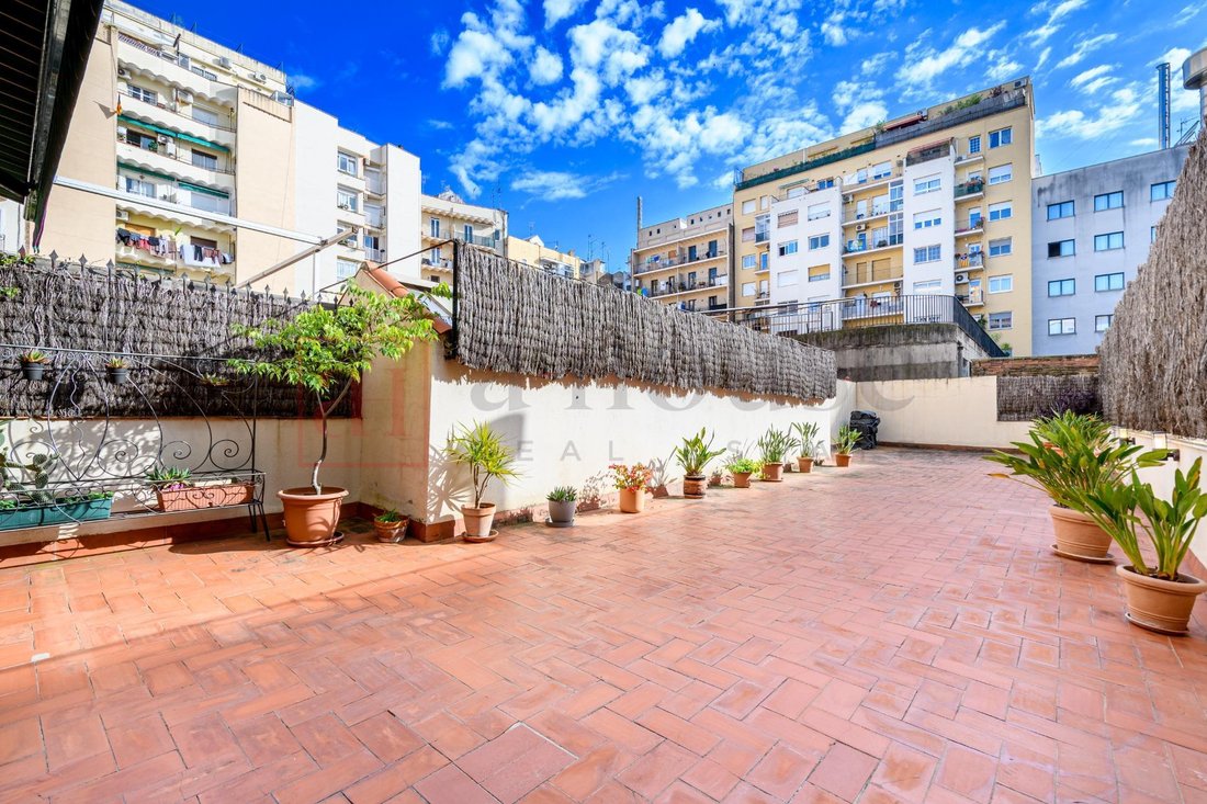 Apartment in Eixample, Barcelona, Spain 1 - 18313433