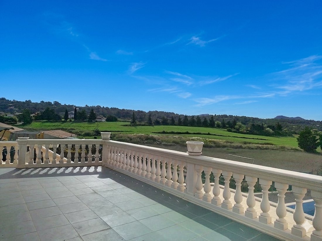 Villa in Tavernes, Provence-Alpes-Côte d'Azur, France 1 - 18314488