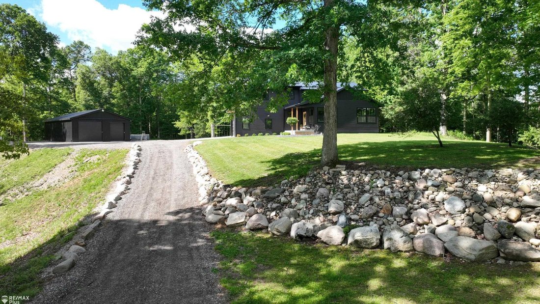 House in Columbiaville, Michigan, United States 1 - 18309740