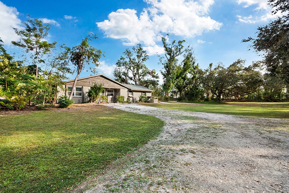 Sarasota, Florida, United States 3 - 18315638