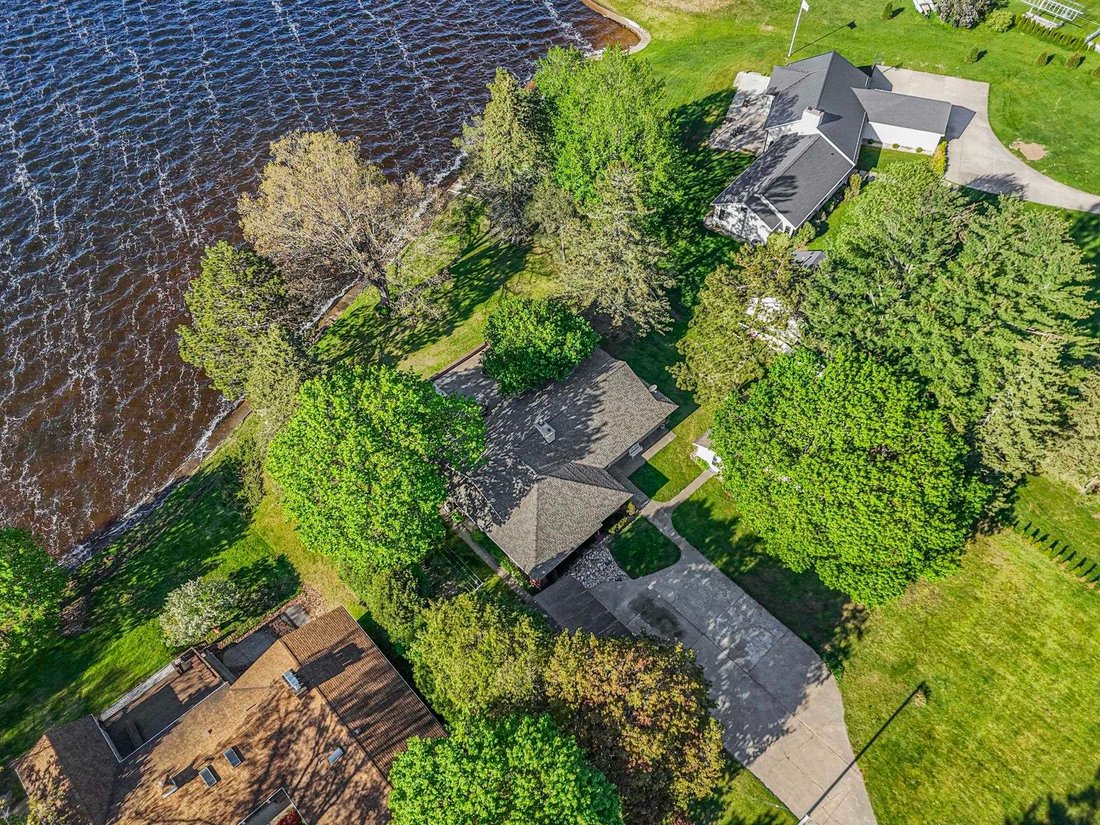 House in Cadillac, Michigan, United States 2 - 18309823