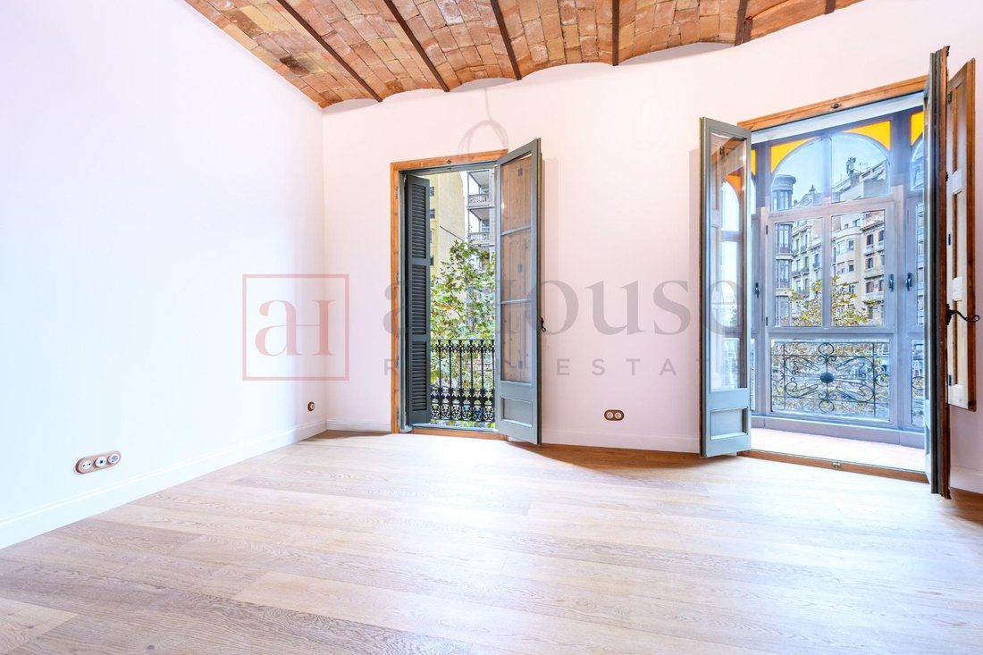 Apartment in Eixample, Barcelona, Spain 2 - 18313844