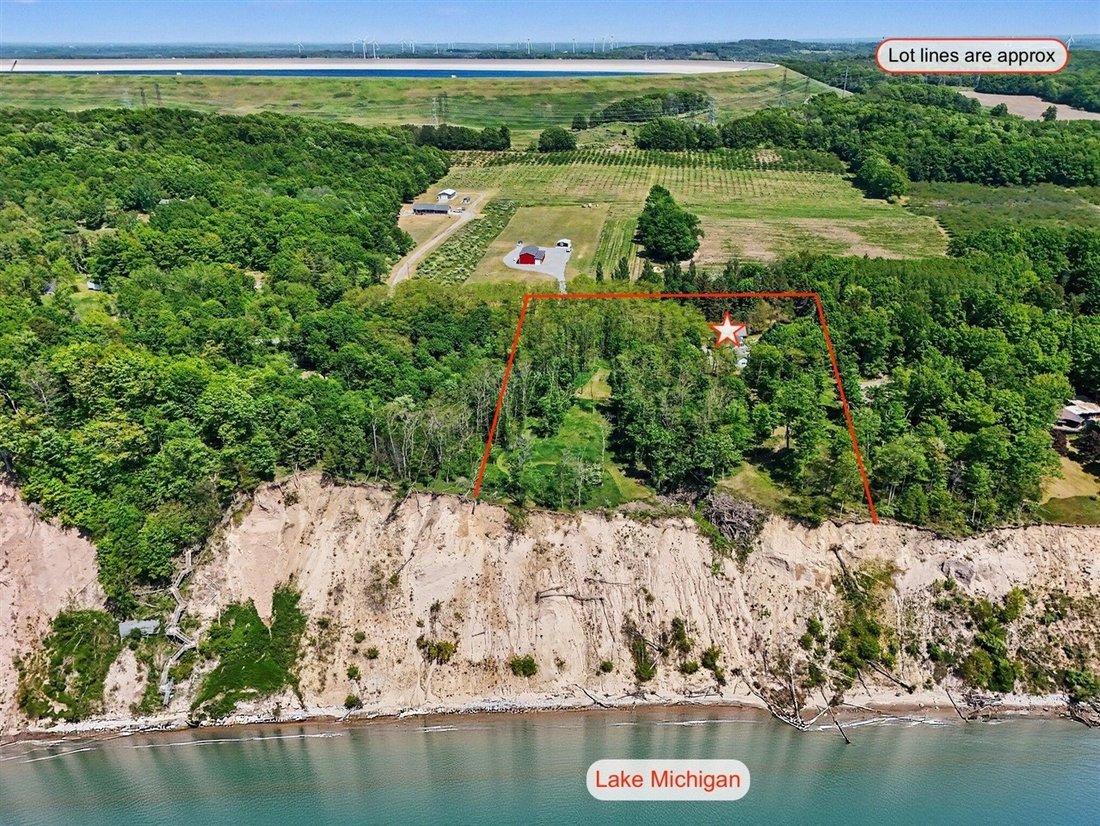 House in Pentwater, Michigan, United States 3 - 18308475