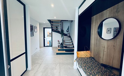 Villa in Val de Moine, Cholet, France 1