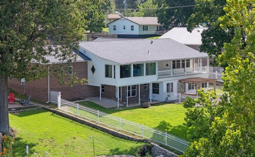 House in Grove, Oklahoma, United States 1