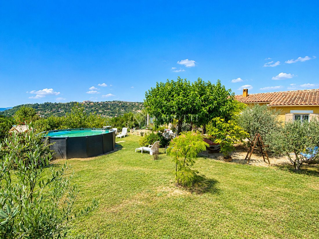 House in Apt, Provence-Alpes-Côte d'Azur, France 3 - 18312489