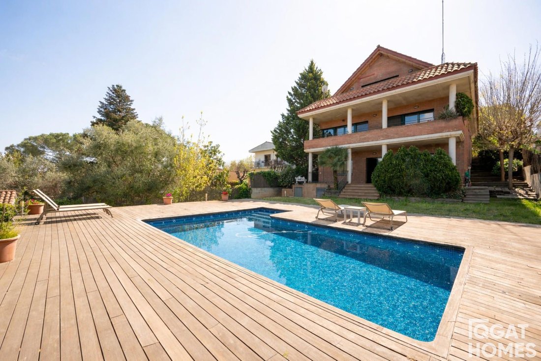Chalet in Sant Cugat del Valles, Catalonia, Spain 1 - 18312887