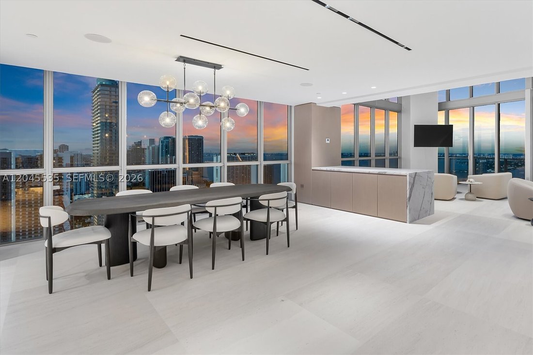 Condo in Miami, Florida, United States 3 - 18313055